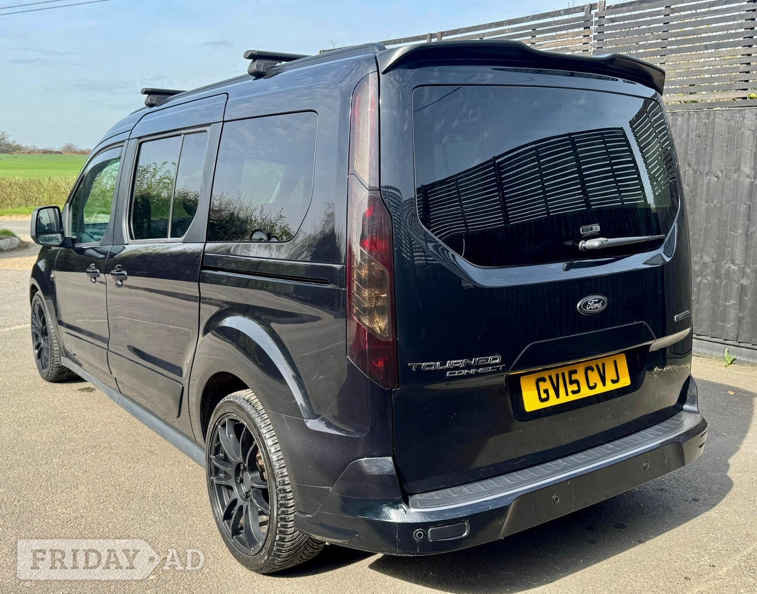 Ford Grand Tourneo Connect 2015 - Cars in Maidenhead
