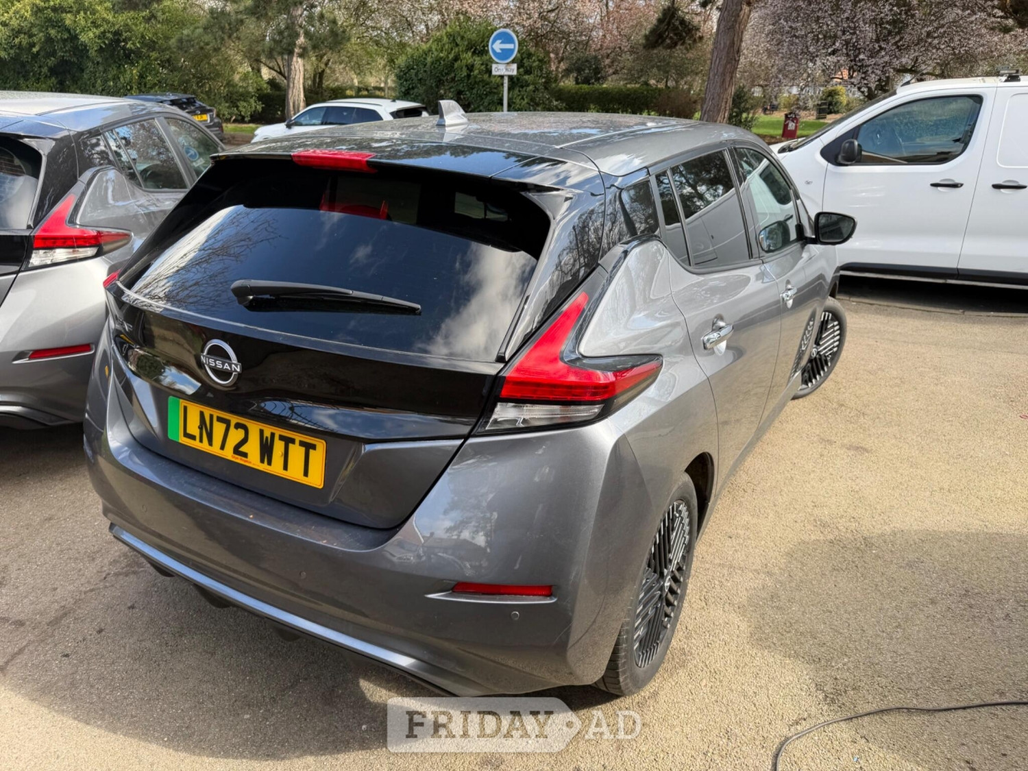 Nissan LEAF Sutton