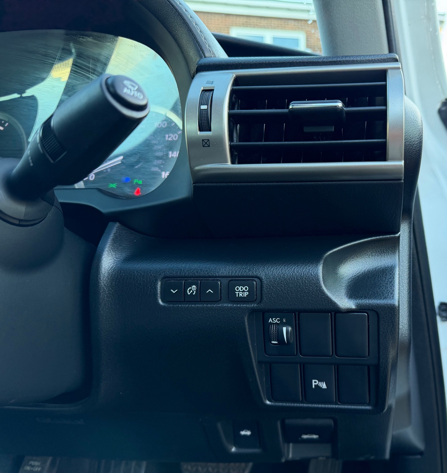 Lexus IS 2015 - Cars in Havering