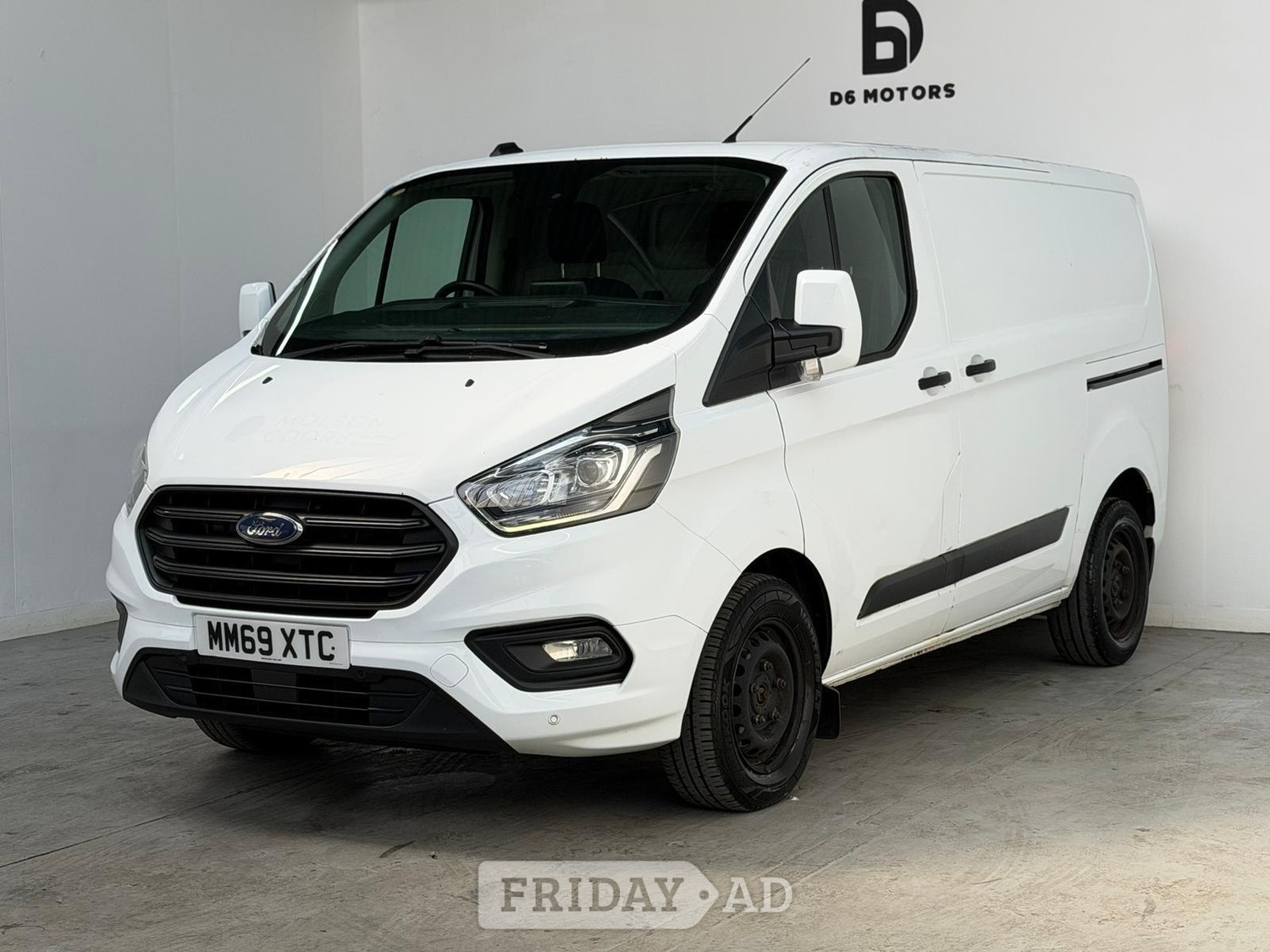 [ berth ]Ford Transit Custom