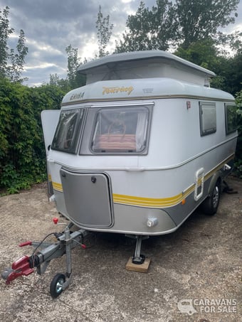 Eriba Touring Triton 430 GT 2000
