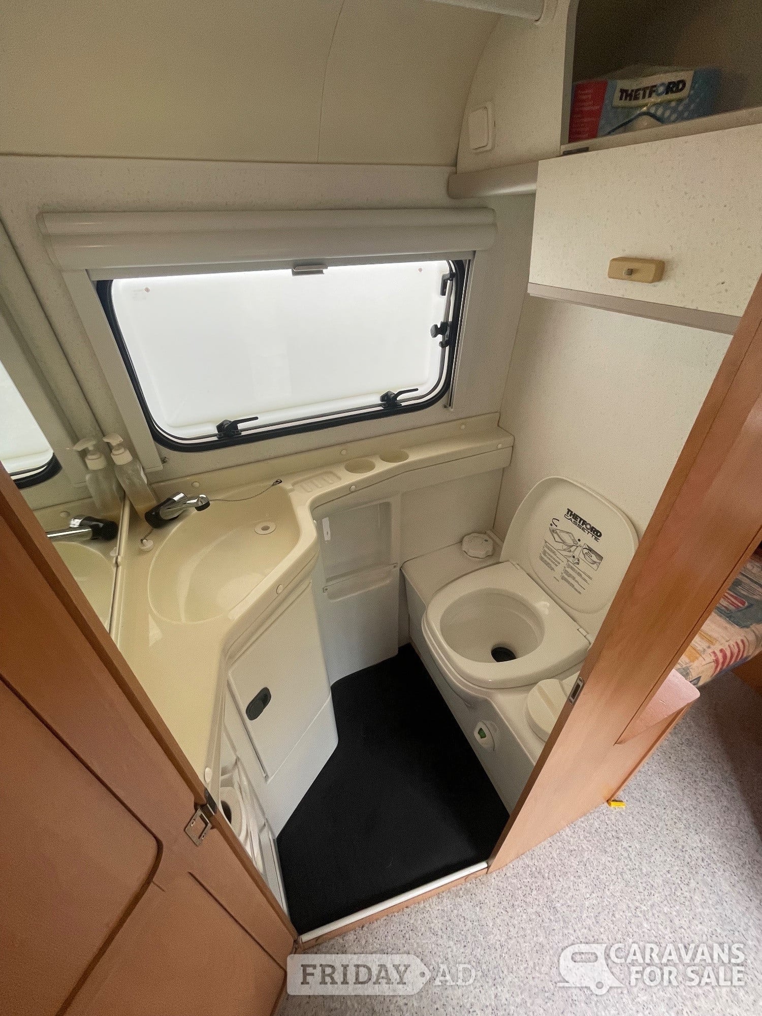 Eriba Touring Triton 430 GT 2000 - Motorhomes & Caravans
