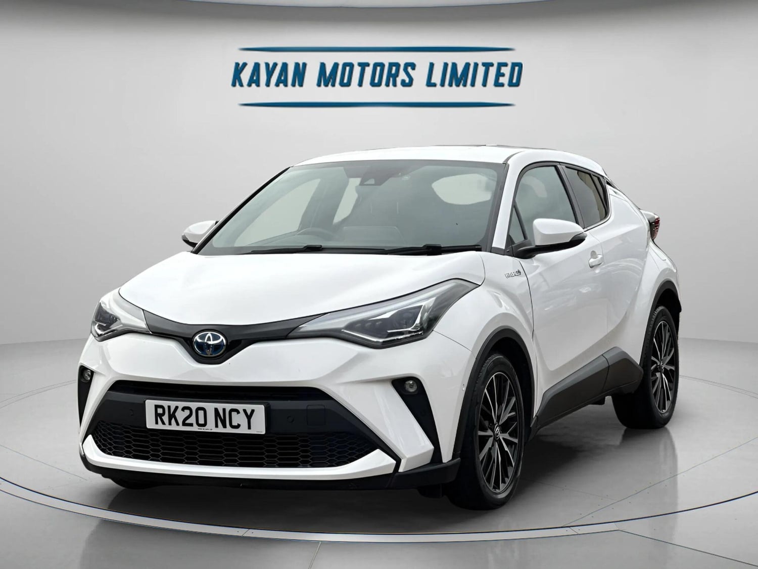 [ berth ]Toyota C-HR