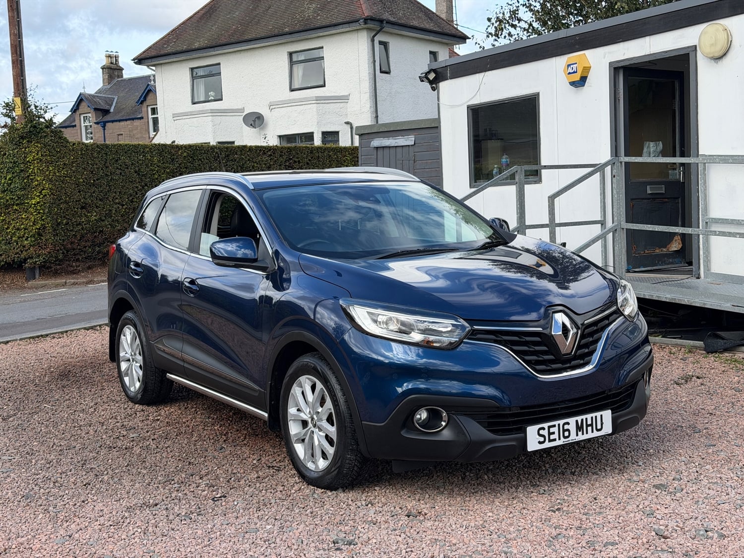 [ berth ]Renault Kadjar