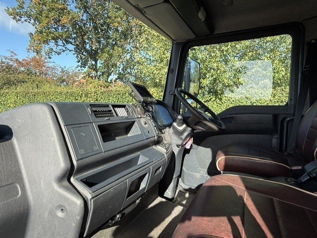 Oakley Coach builders  MAN TGL Automatic  Horsebox - Trailers & Horseboxes