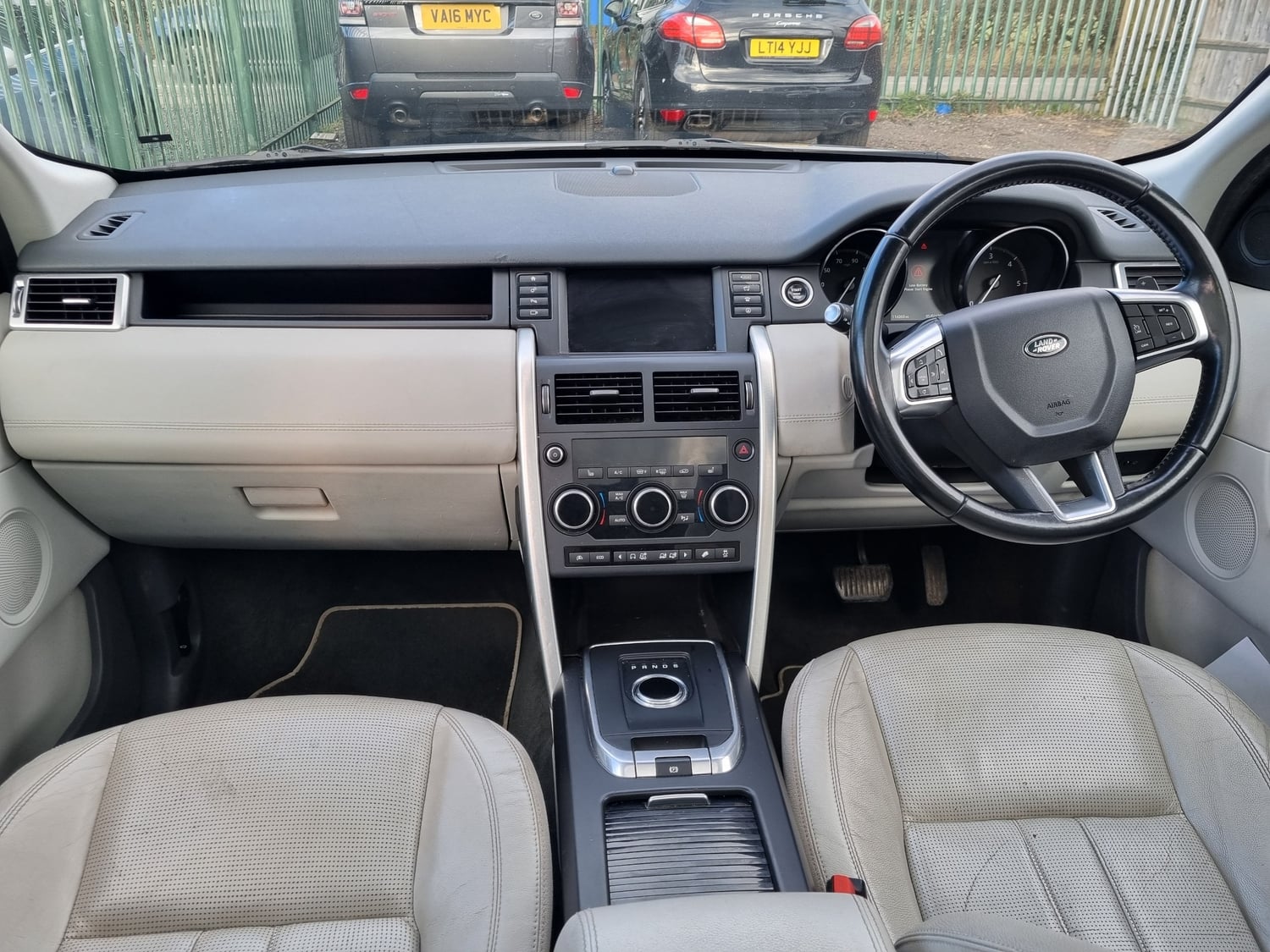 Land Rover Discovery Sport 2017 - Cars