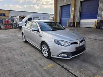 MG MG6 2015