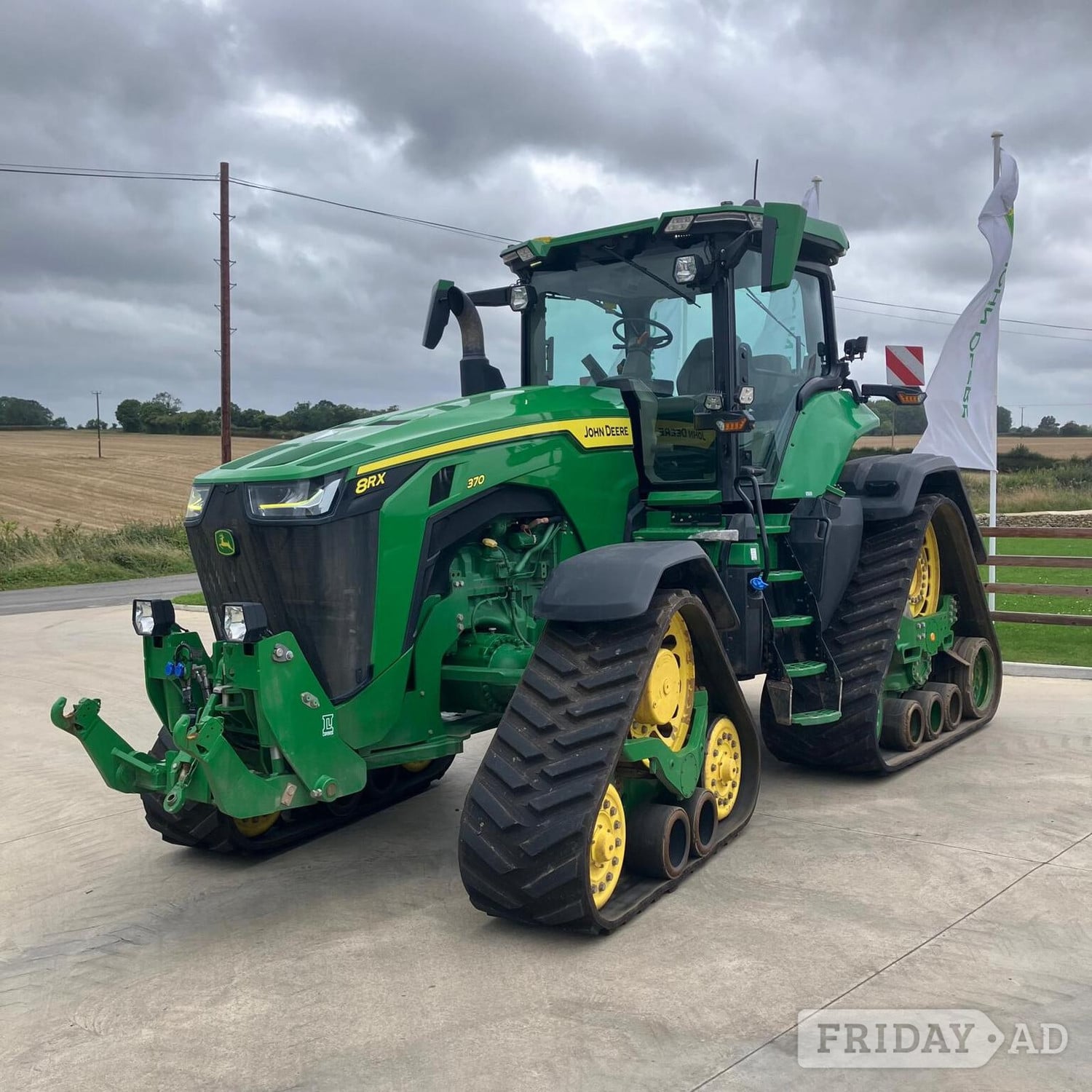John Deere 8RX 370 (2021) Tractor in Evesham