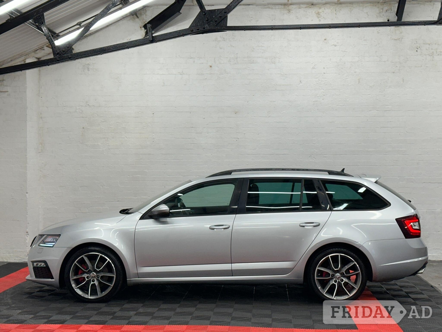 [ berth ]Skoda Octavia