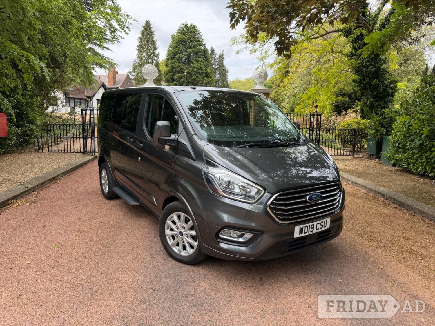 Ford Tourneo Custom 2019 in Sutton