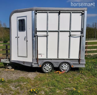 Equi-Trek Trail-Treka  Horse Trailer