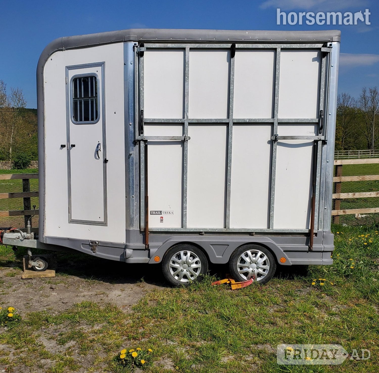 Equi-Trek Trail-Treka  Horse Trailer in Durham