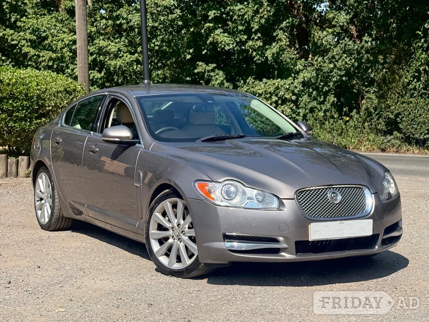 [ berth ]Jaguar XF