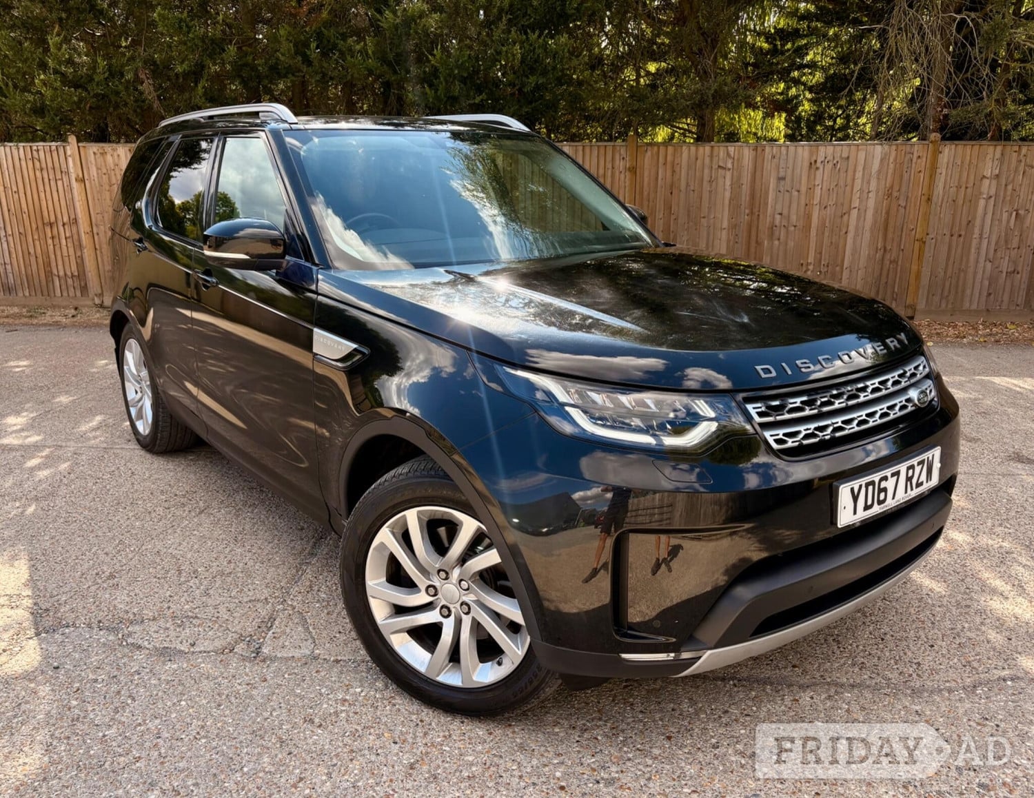 Land Rover Discovery 2017 in Tonbridge