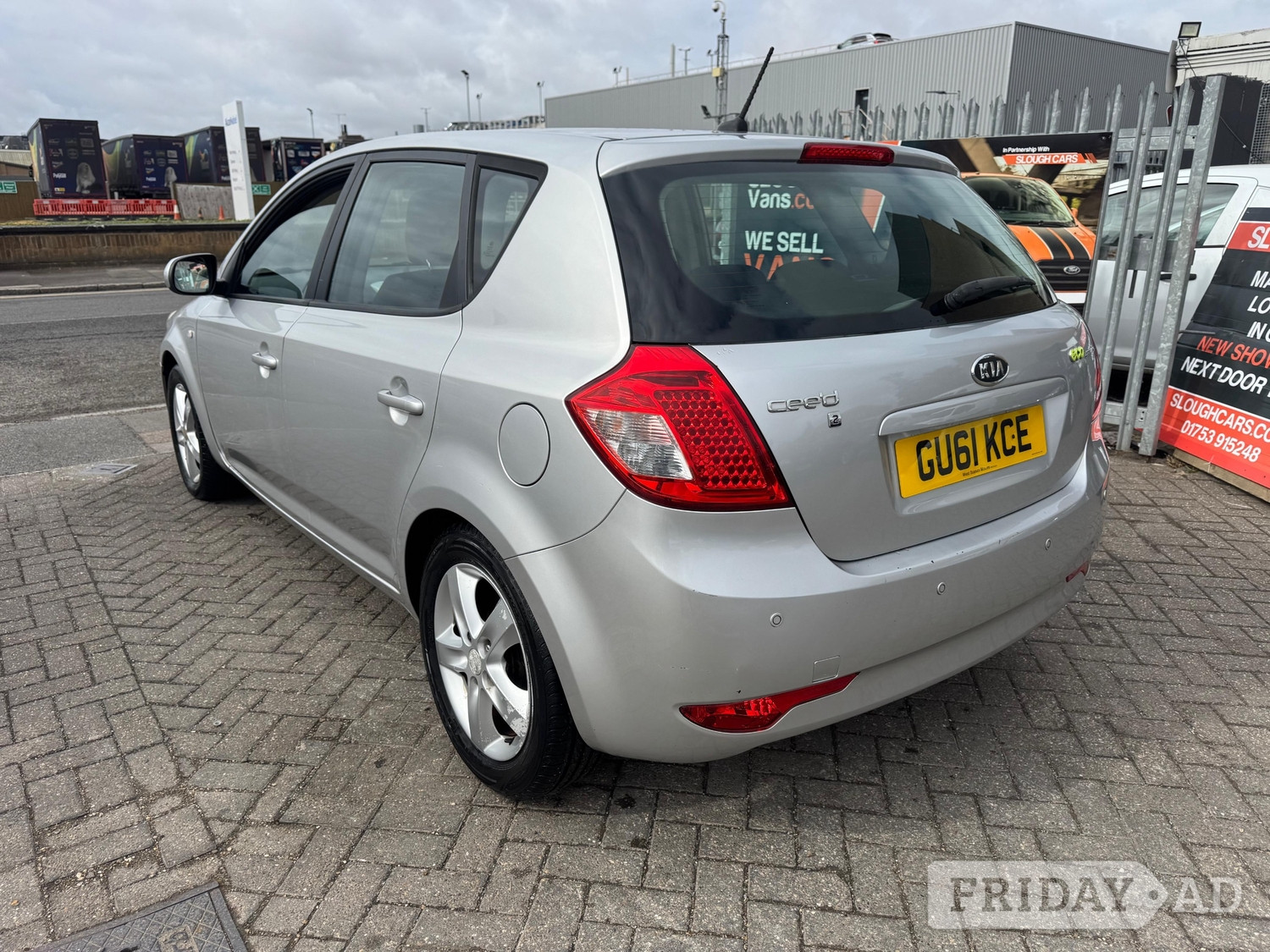[ berth ]Kia Ceed