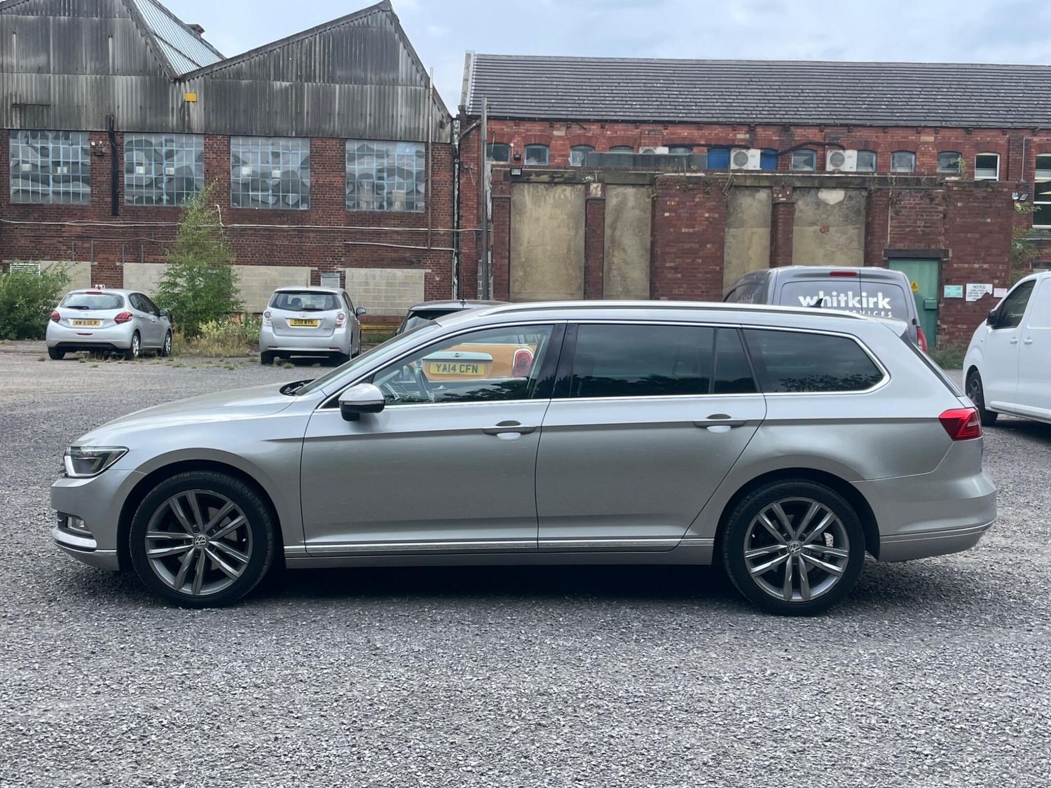 Volkswagen Passat 2016 - Cars