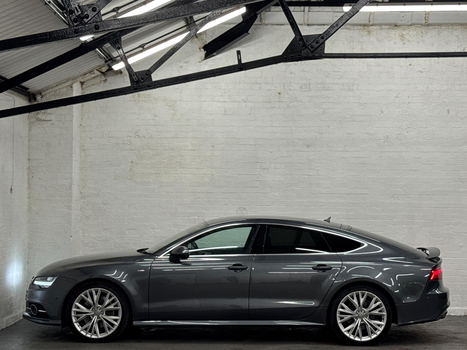 [ berth ]Audi A7