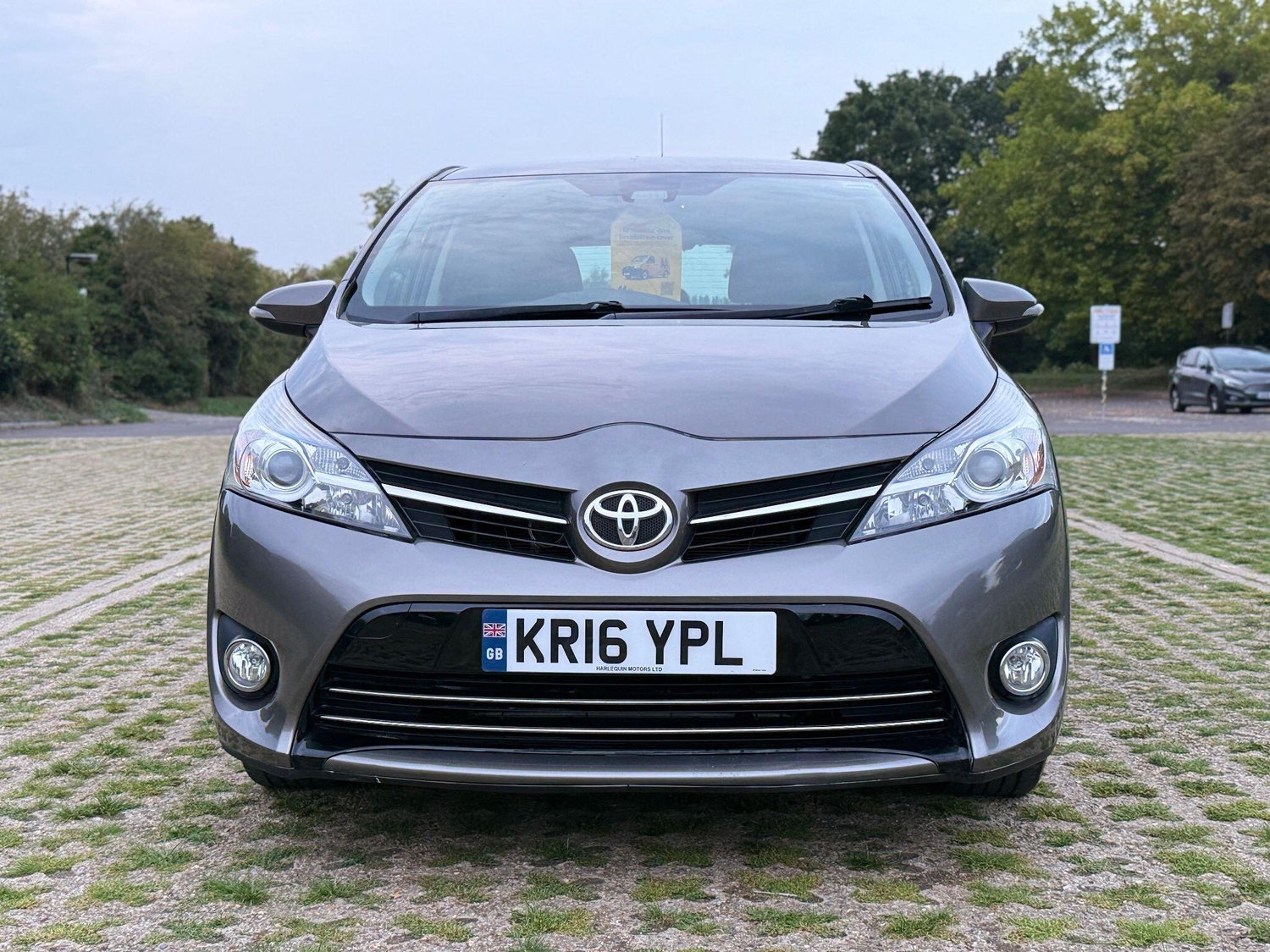 Toyota Verso 2016 - Cars in Swanley