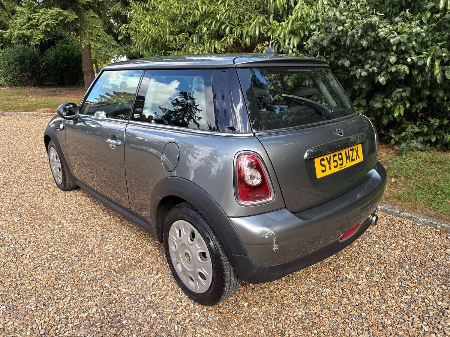 Mini Hatch Leatherhead