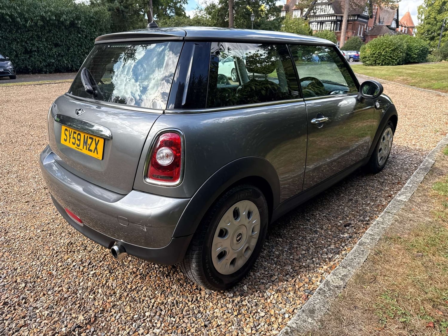 [ berth ]Mini Hatch