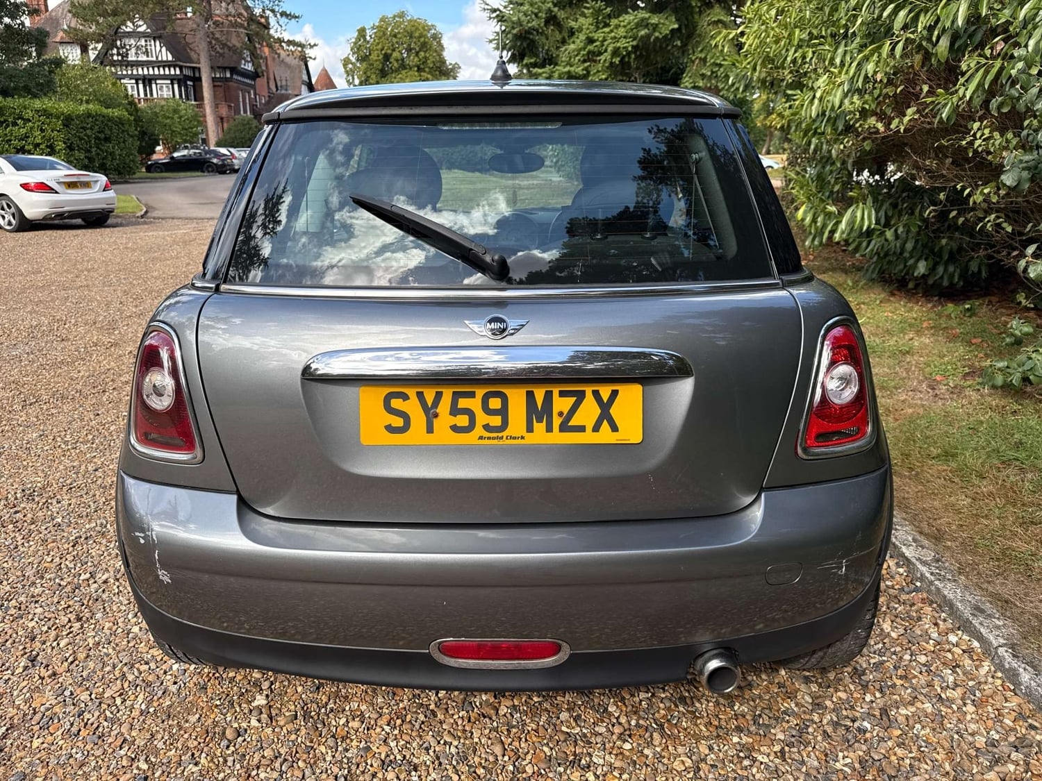 Mini Hatch 2009 - Cars in Leatherhead