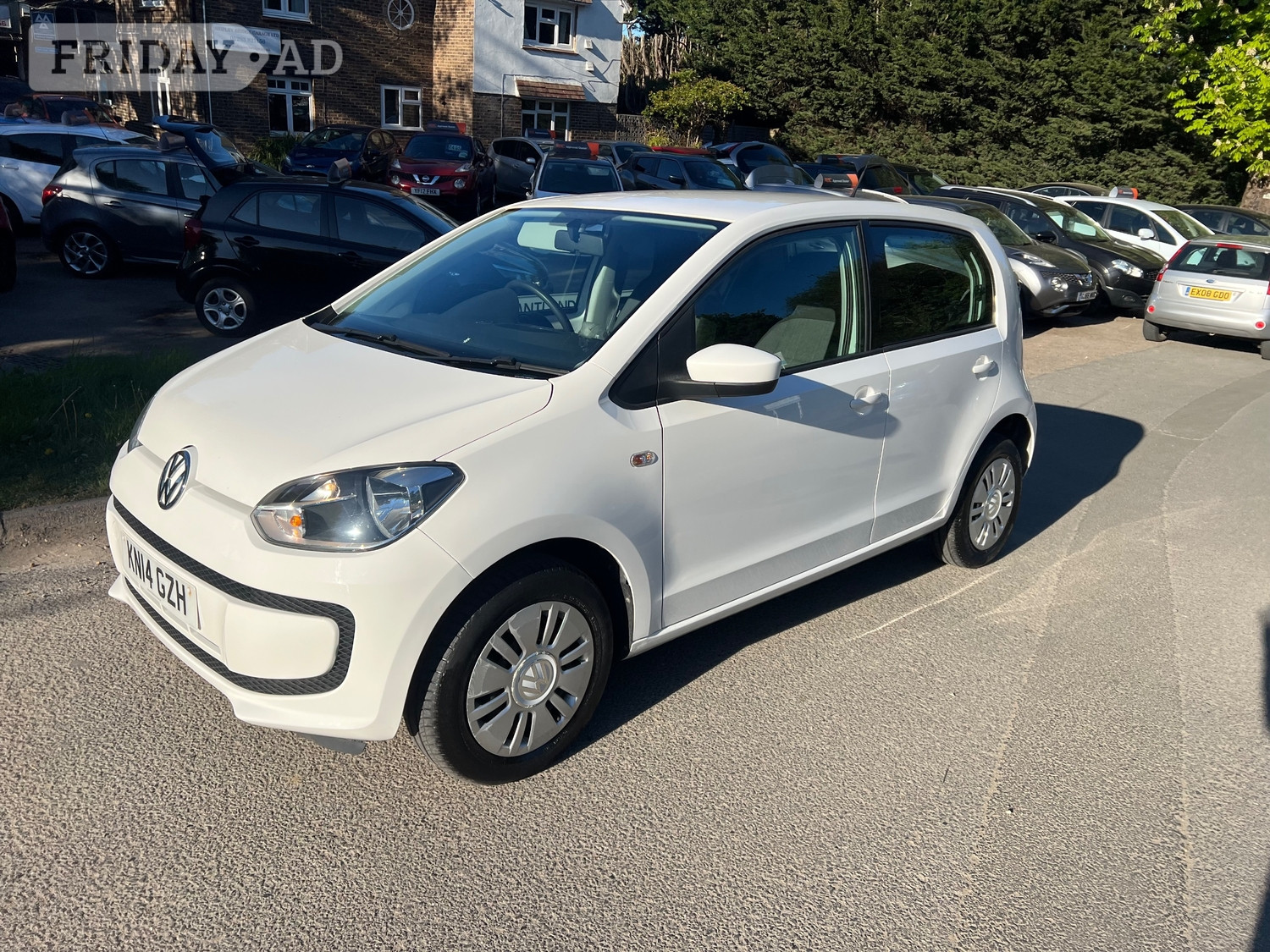 Volkswagen UP! 2014 in Horley
