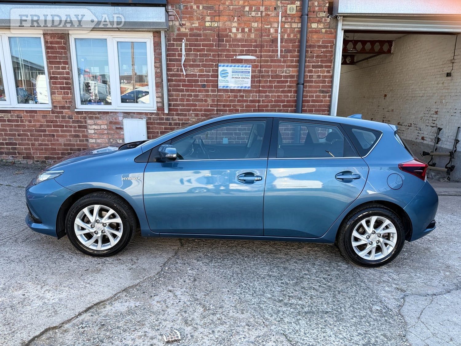 Toyota Auris 2018 - Cars