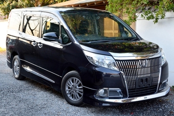 Toyota Esquire 2015