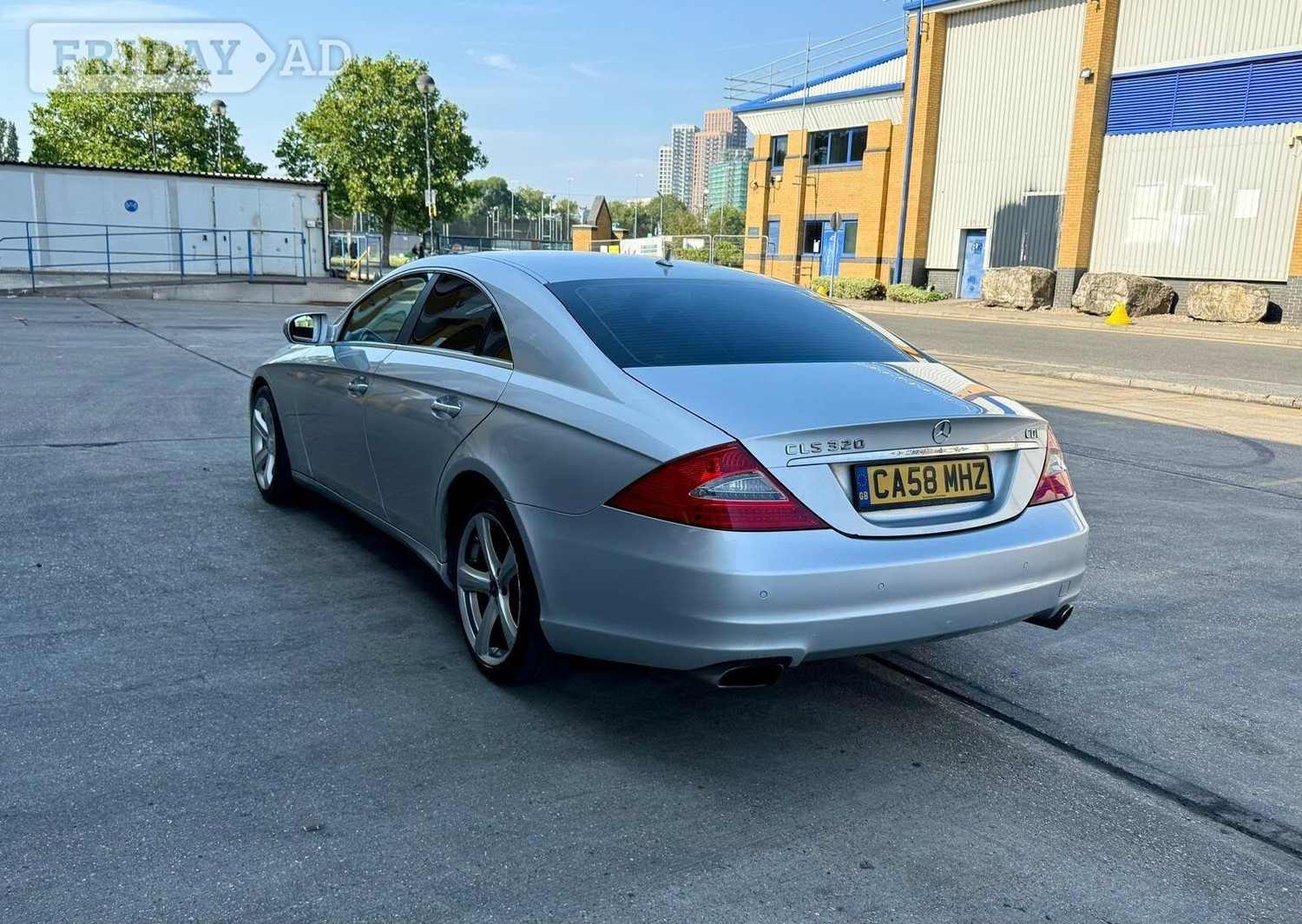[ berth ]Mercedes-Benz CLS Class
