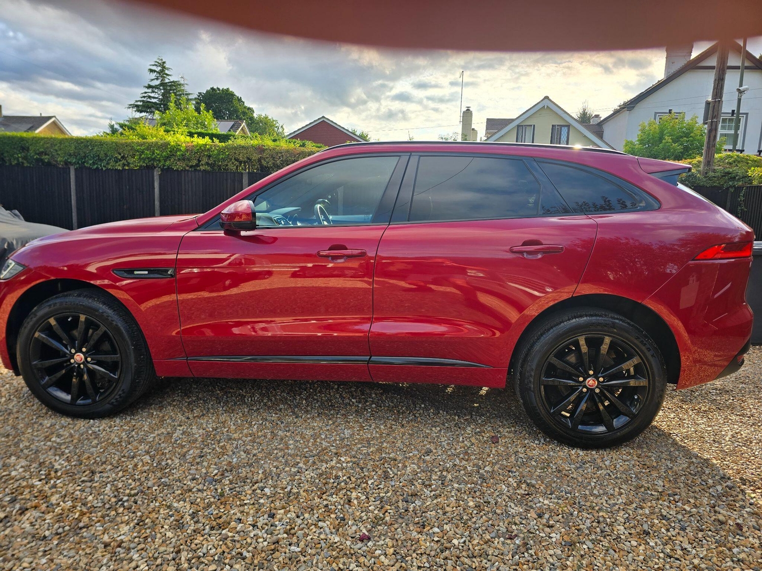 [ berth ]Jaguar F-Pace