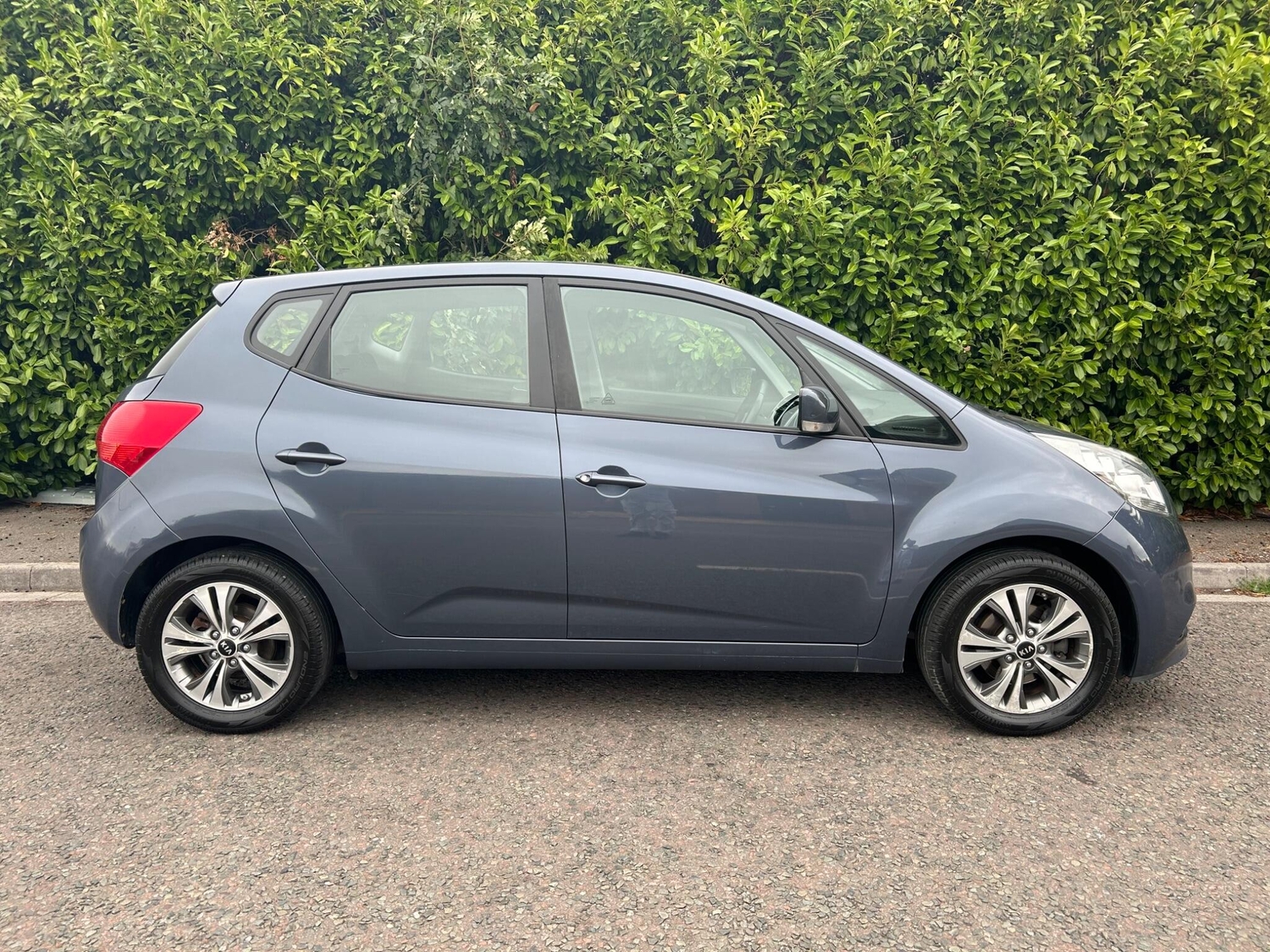 [ berth ]Kia Venga