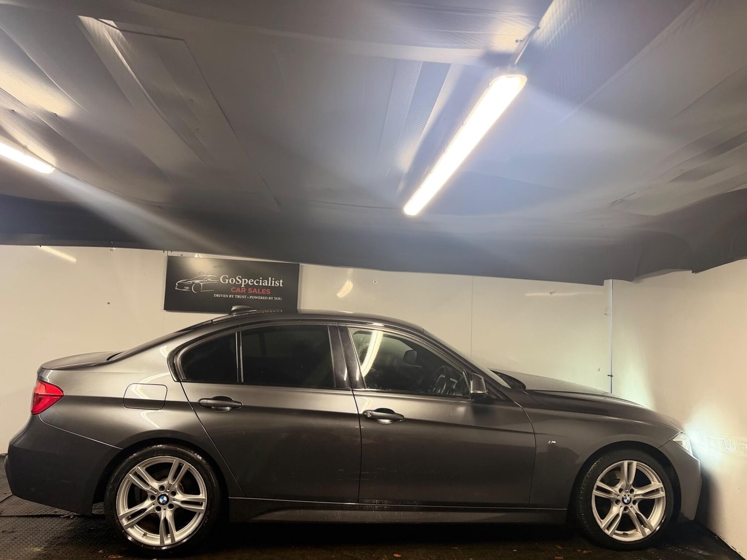 BMW 3 Series 2018 - Cars