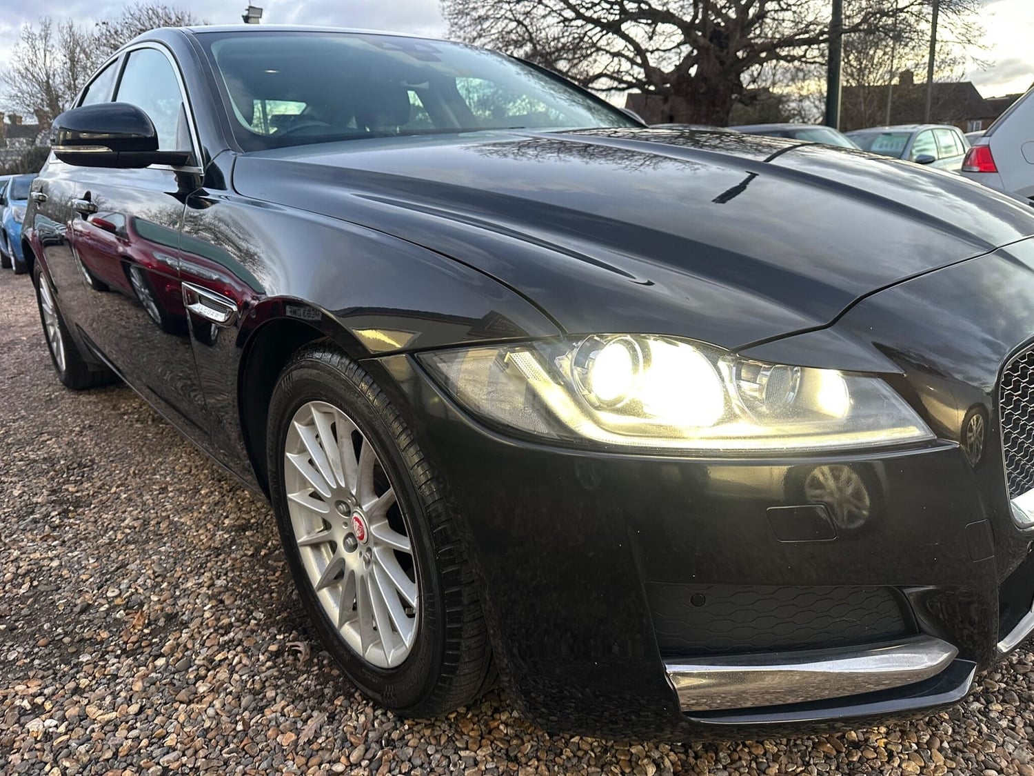 Jaguar XF 2015 - Cars