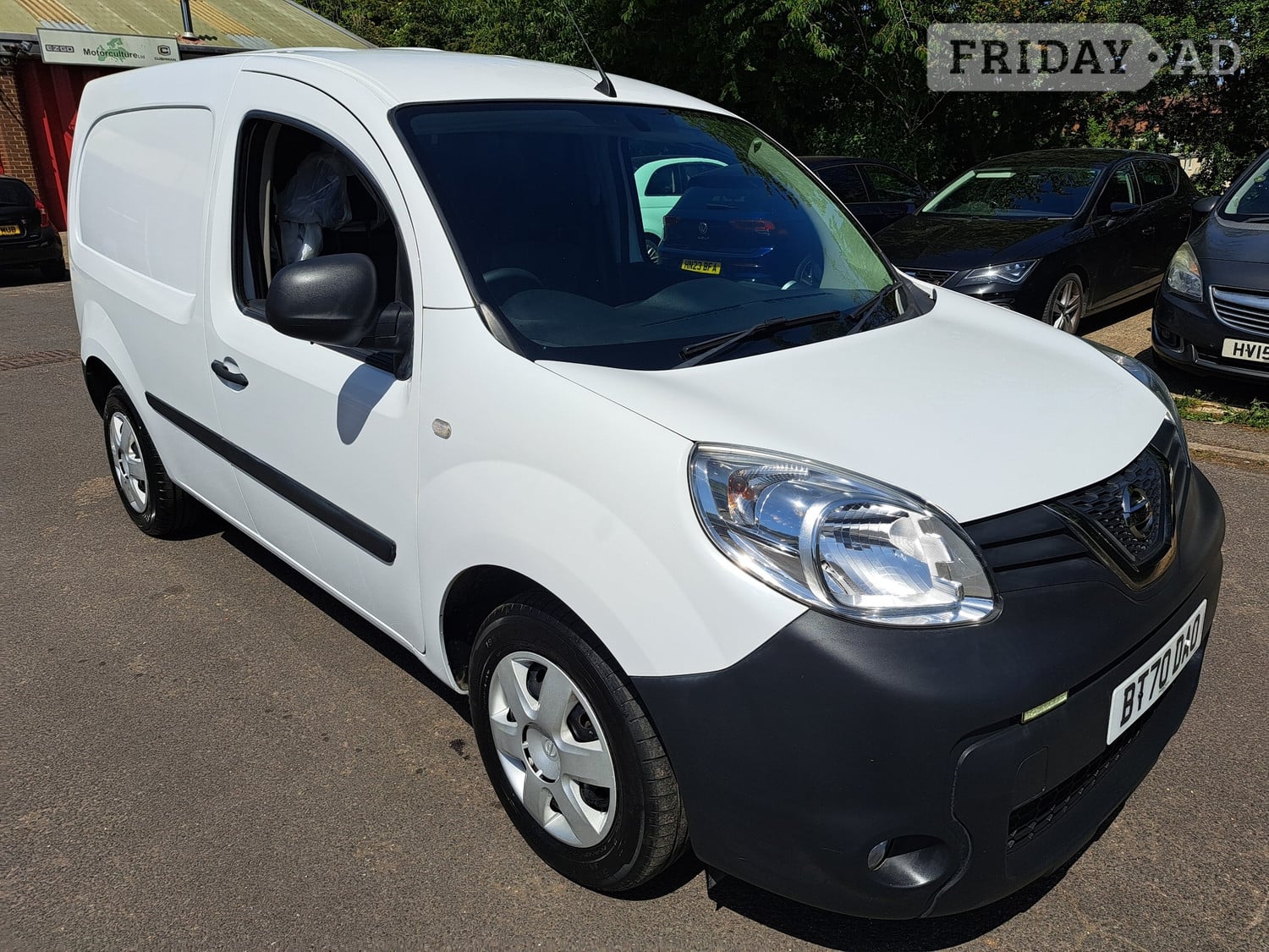 [ berth ]Nissan NV250