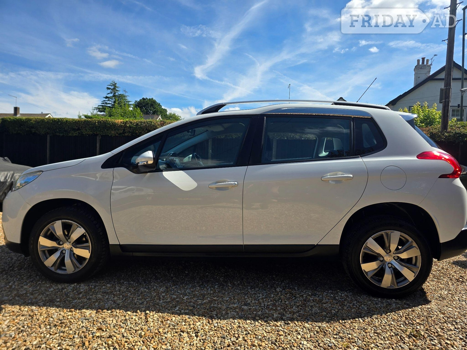 [ berth ]Peugeot 2008