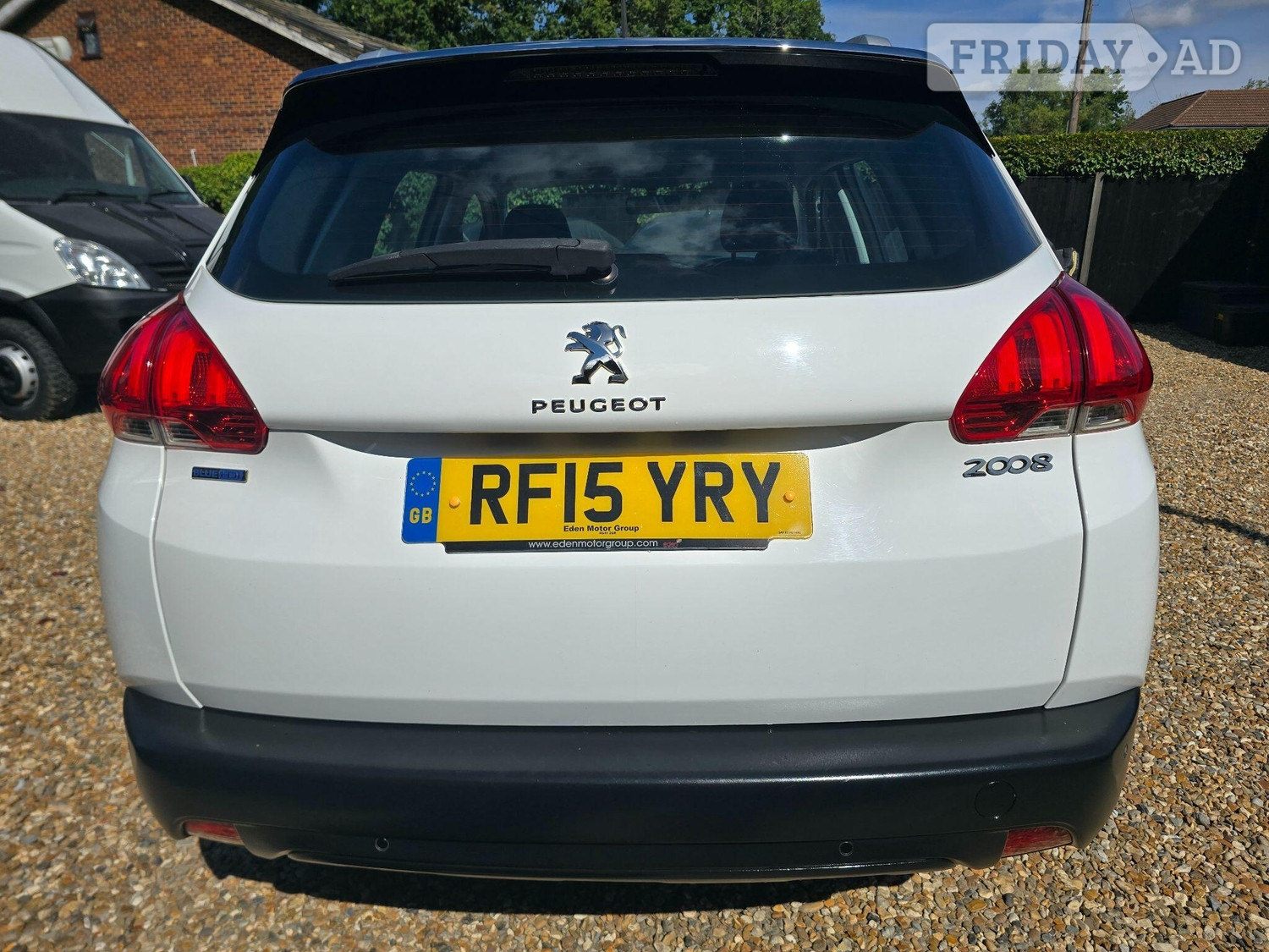 Peugeot 2008 2015 - Cars