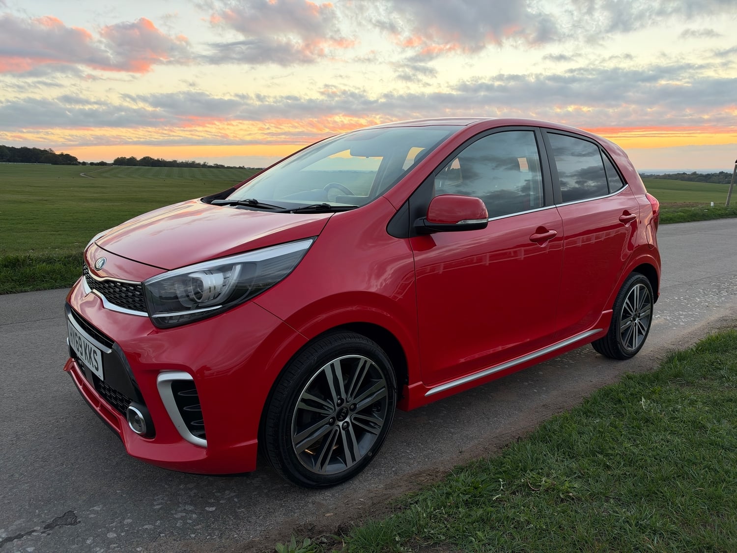 Kia Picanto 2019 - Cars in Epsom