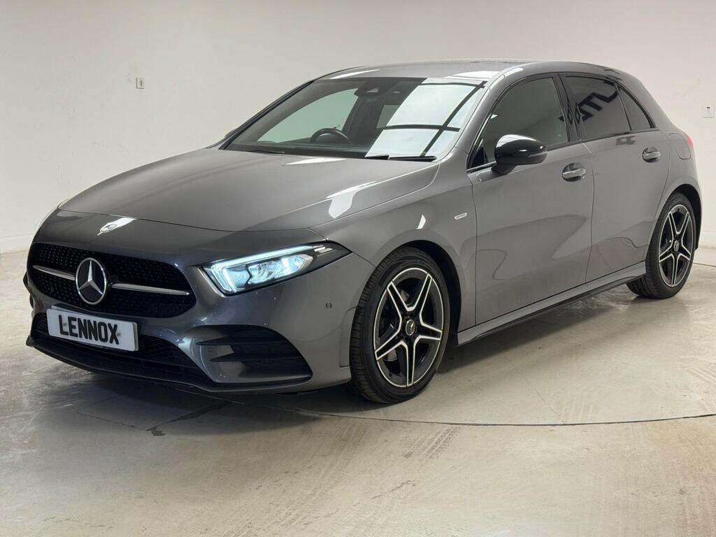[ berth ]Mercedes-Benz A Class