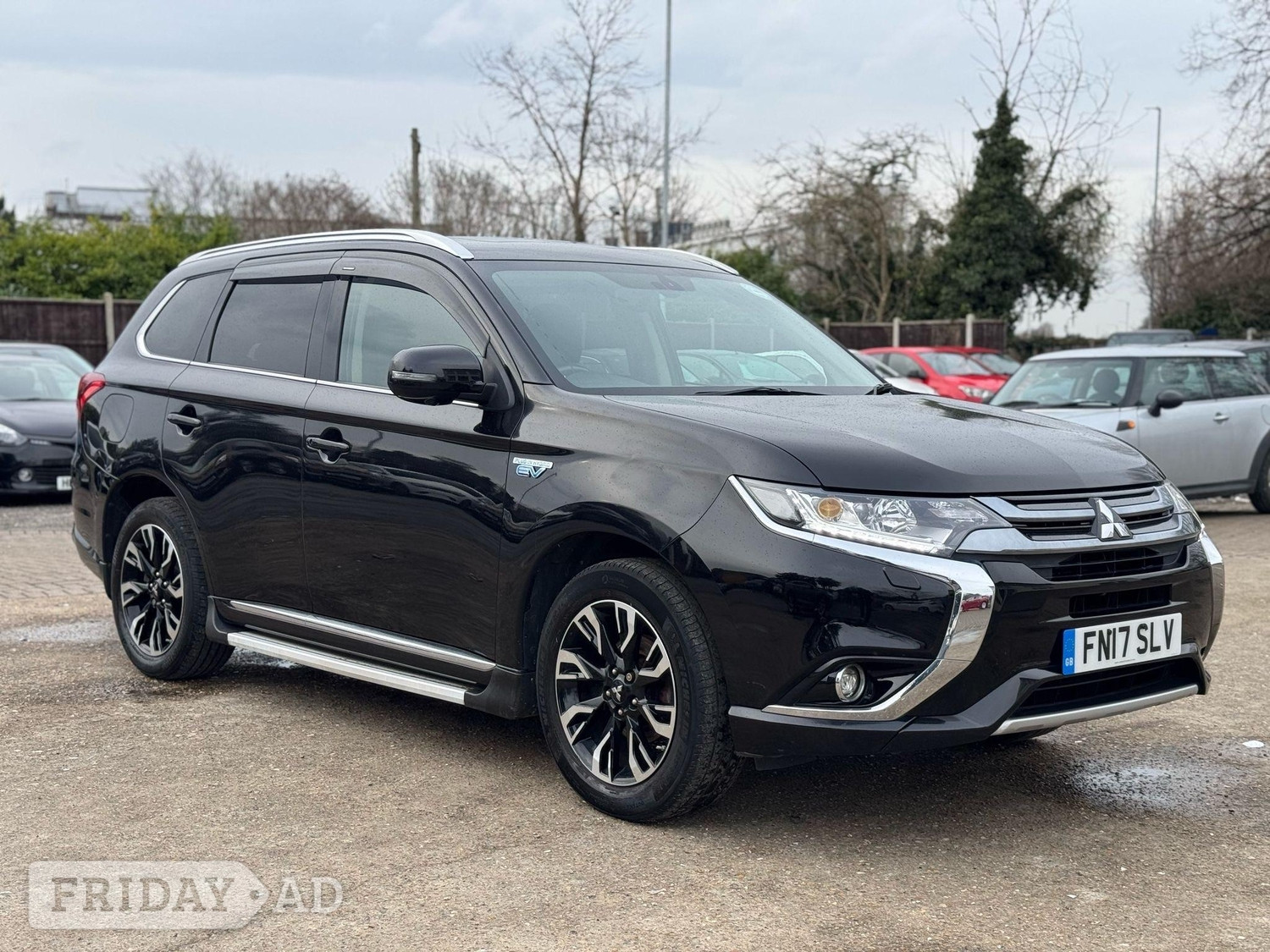 Mitsubishi Outlander 2017 in Hillingdon