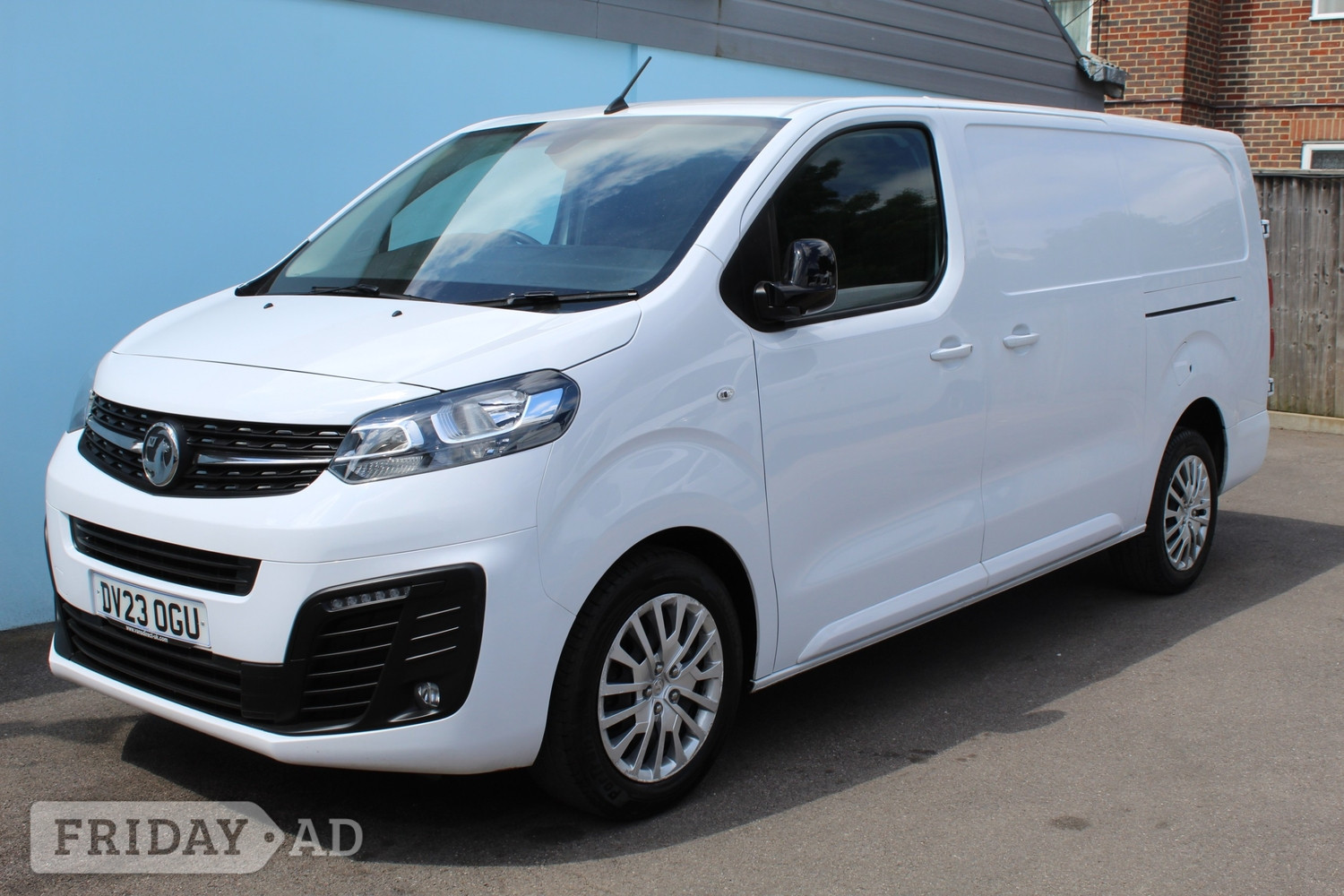 Vauxhall Vivaro 2023 - Vans & Commercial Vehicles