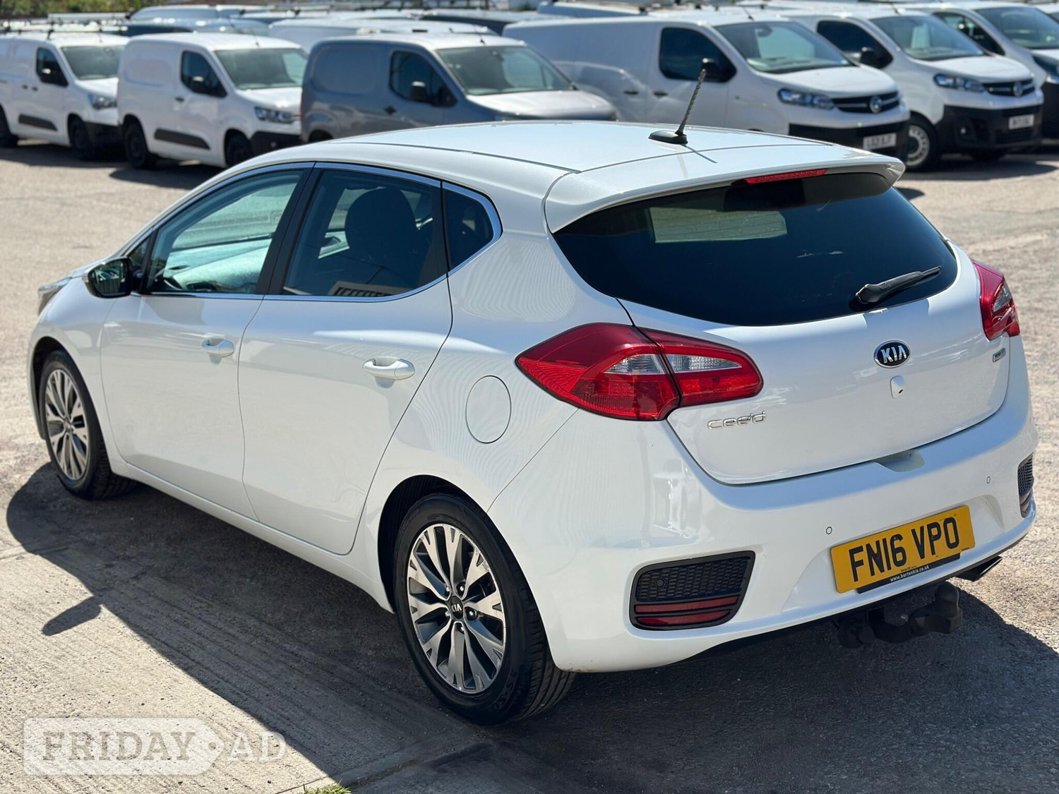 Kia Ceed 2016 - Cars