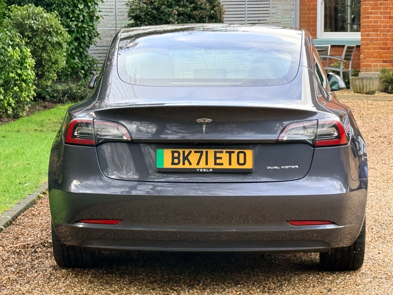 Tesla Model 3 2021 - Cars