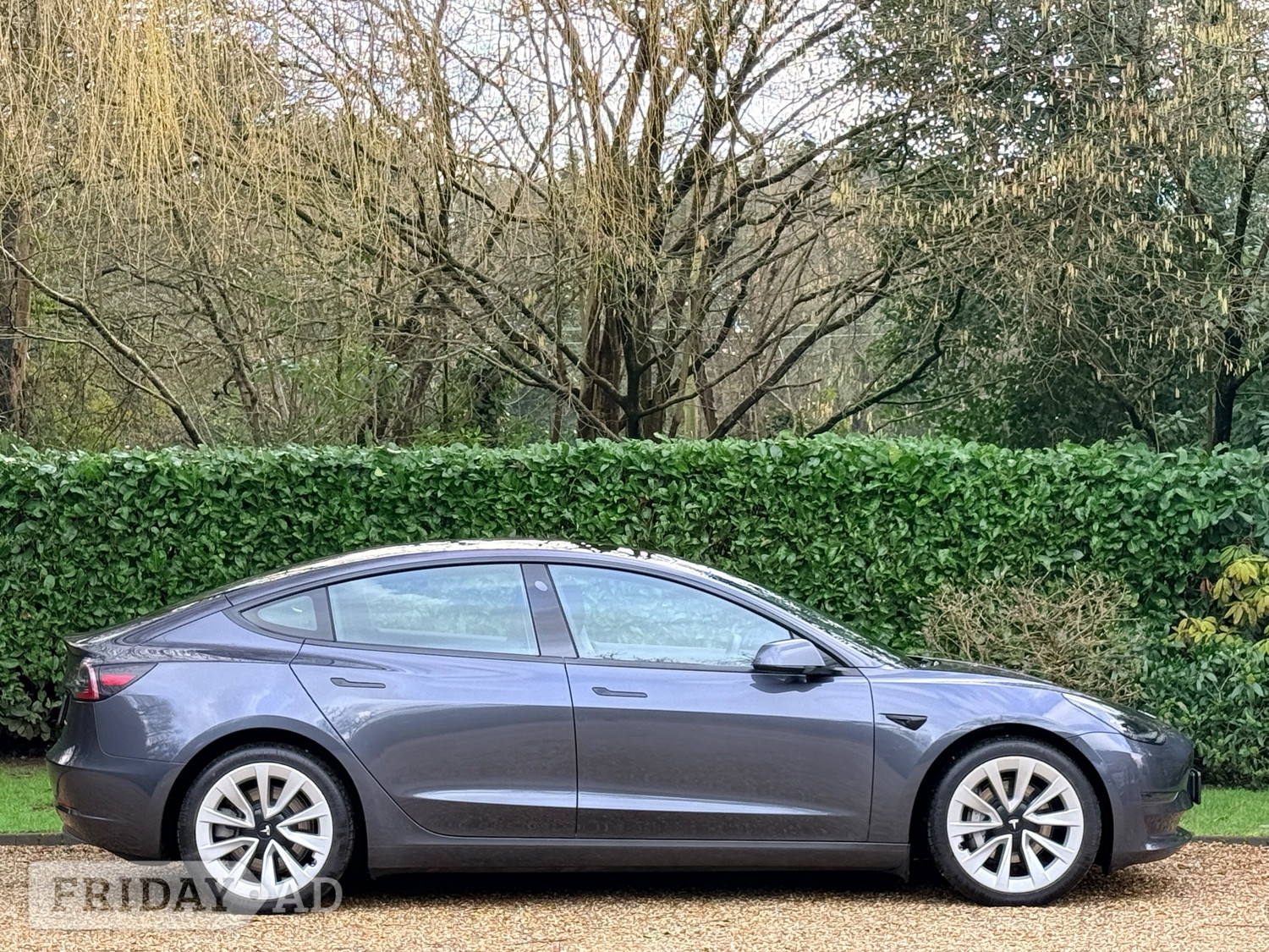 [ berth ]Tesla Model 3