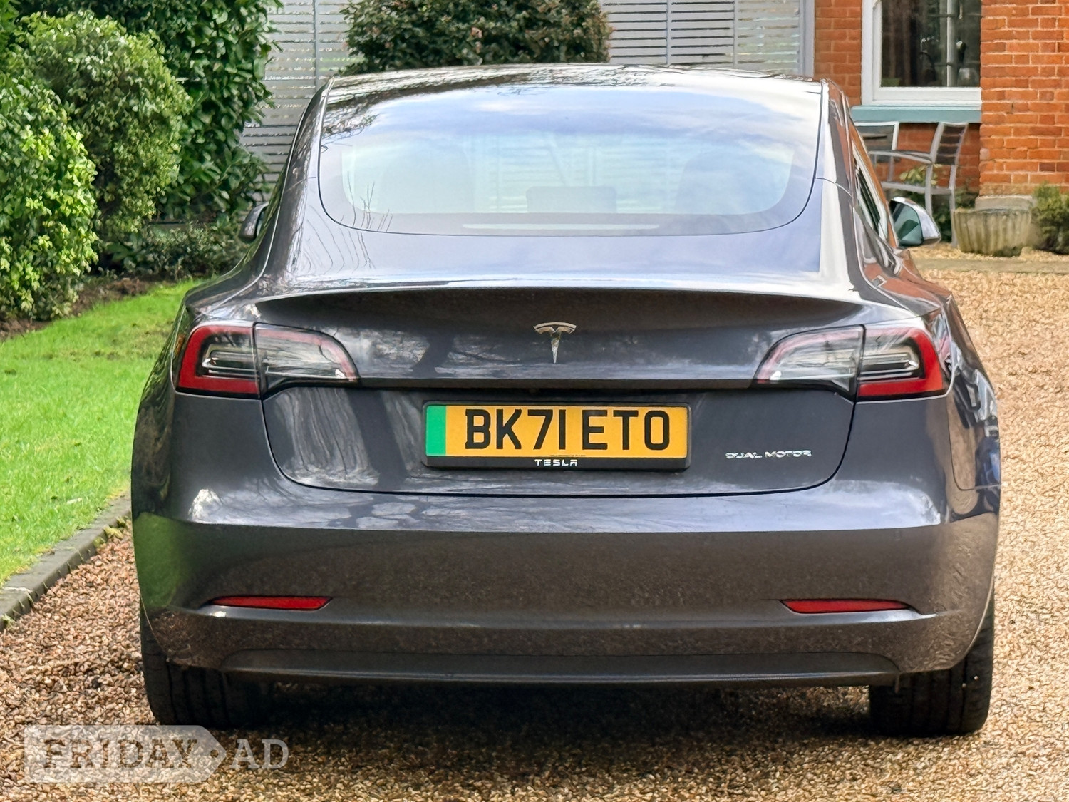 Tesla Model 3 2021 - Cars