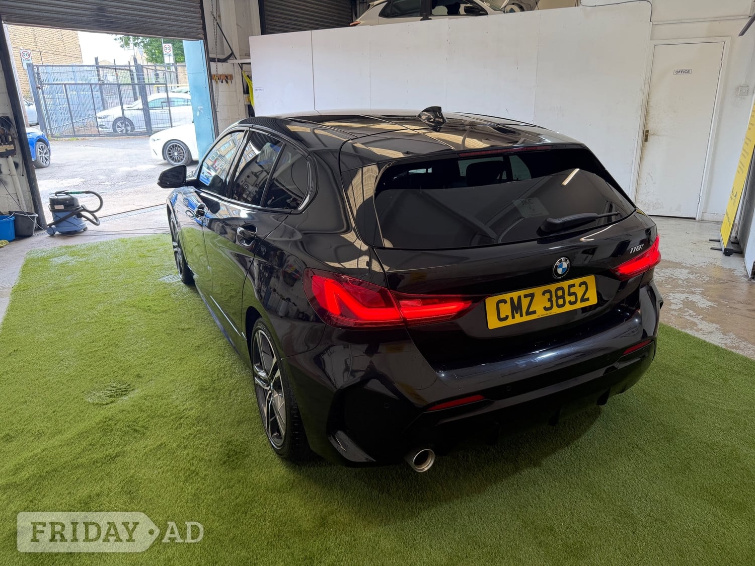 BMW 1 Series 2021 - Cars