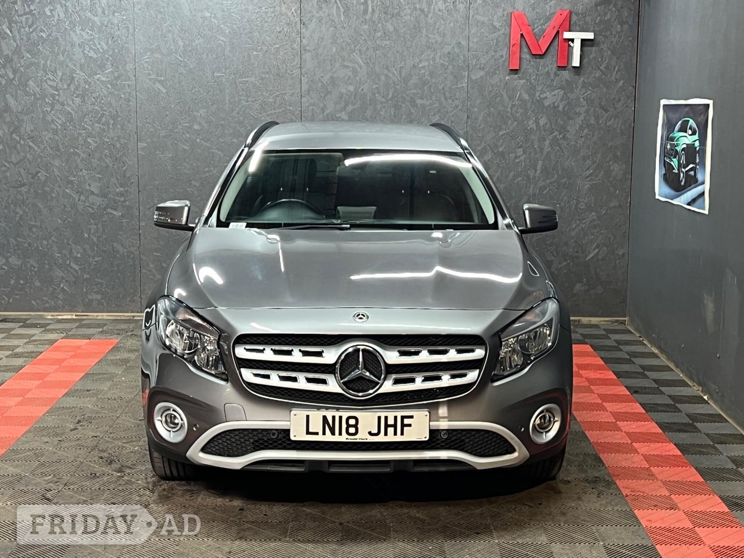 [ berth ]Mercedes-Benz GLA