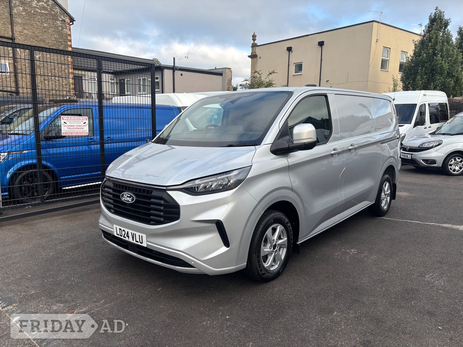Ford Transit Custom 2024 - Vans & Commercial Vehicles in Bristol