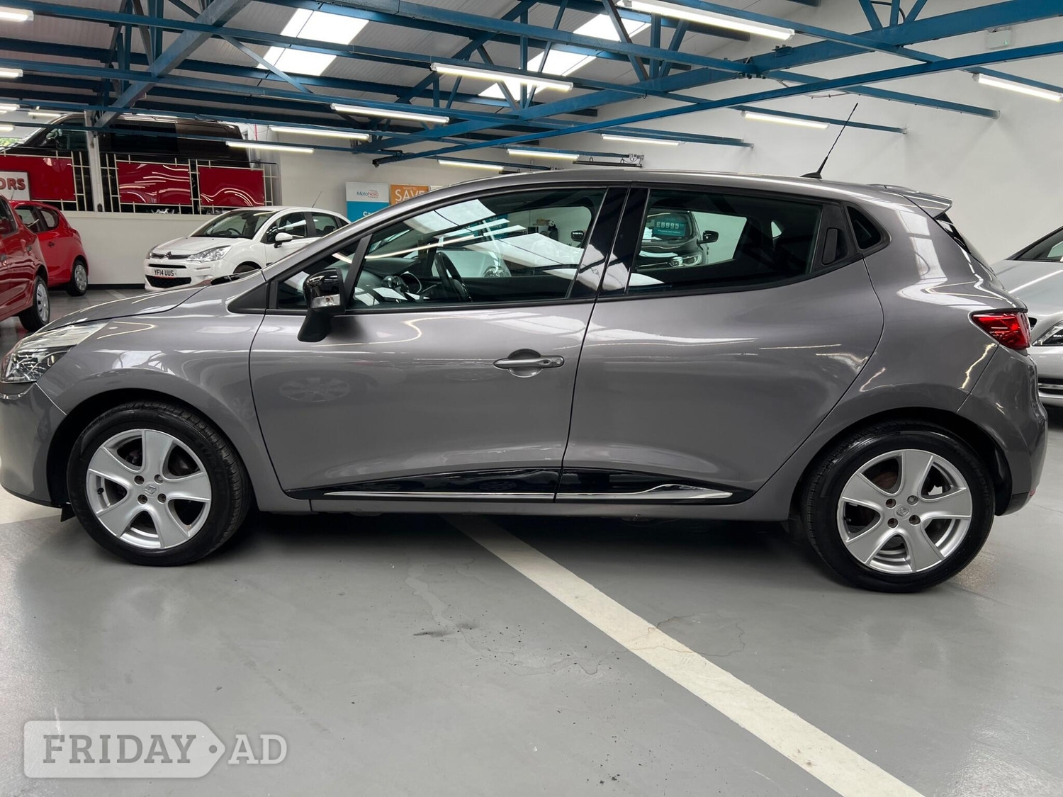 [ berth ]Renault Clio