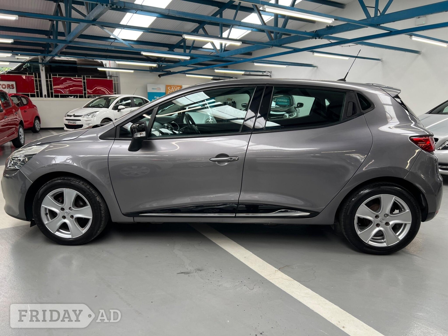 Renault Clio 2013 - Cars in Bolton