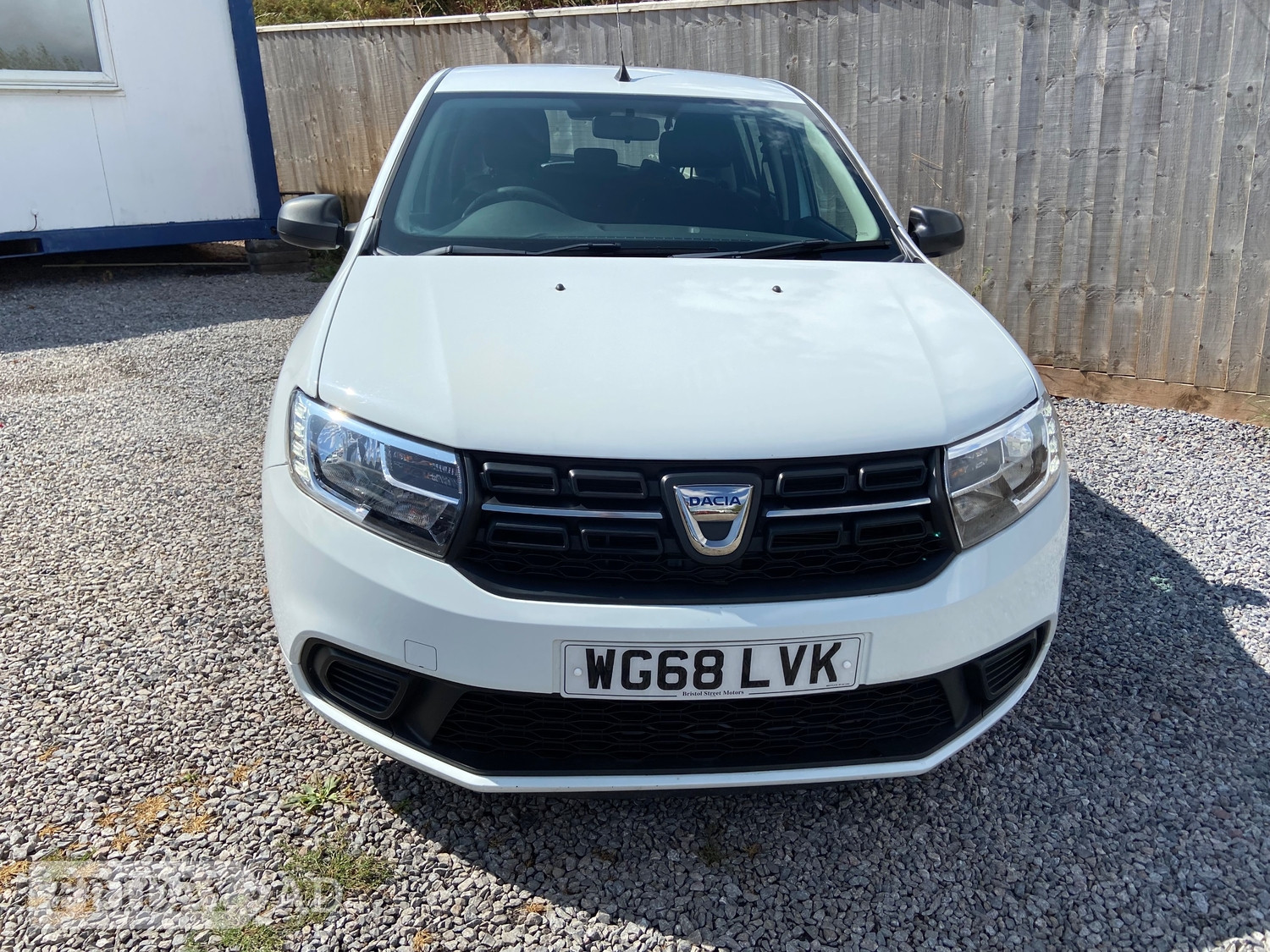 [ berth ]Dacia Sandero